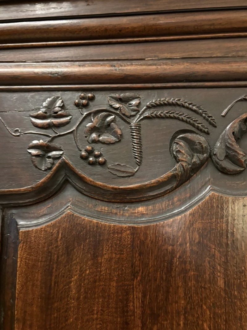 Magnificent Quality Late 17th Century Antique French Provincial Oak Armoire